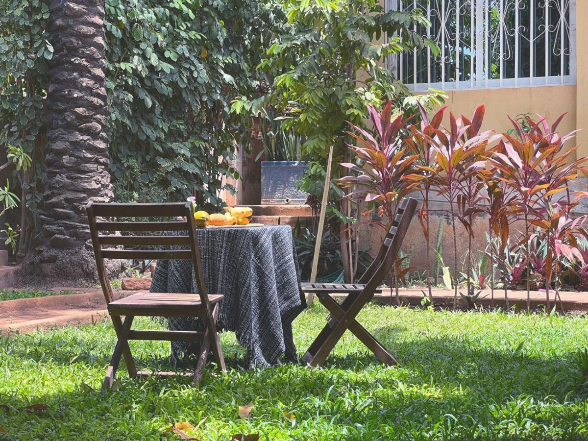 Casa Cacheu Homestay Guest House Бисау Екстериор снимка