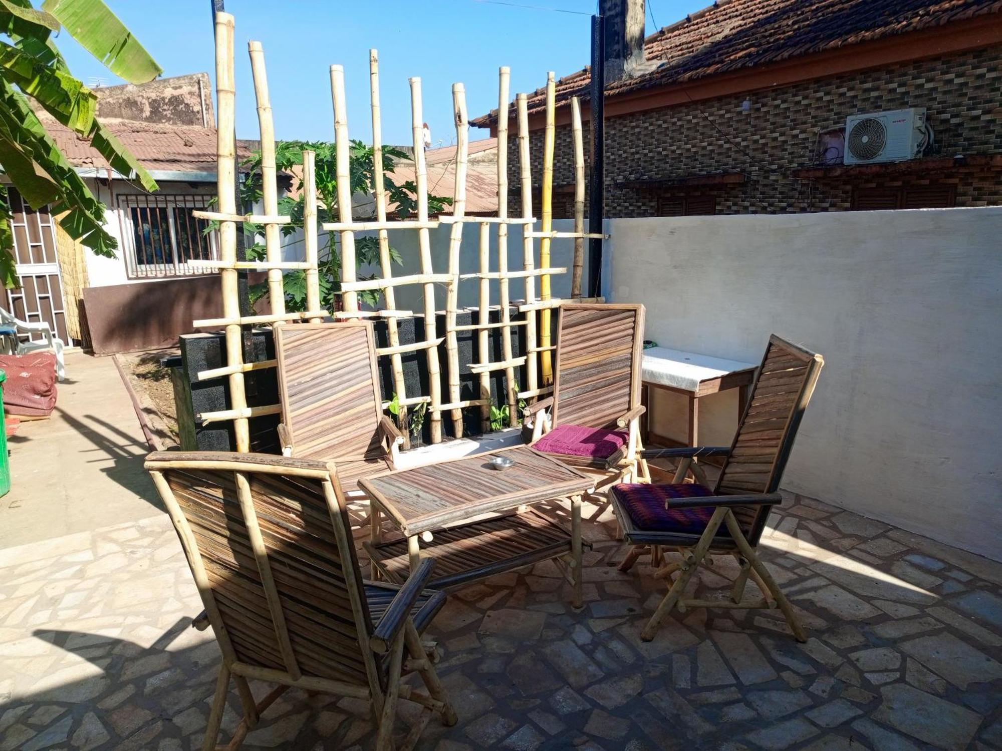 Casa Cacheu Homestay Guest House Бисау Екстериор снимка