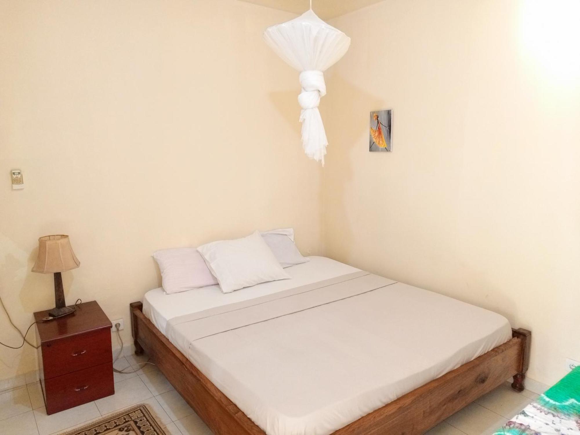 Casa Cacheu Homestay Guest House Бисау Екстериор снимка