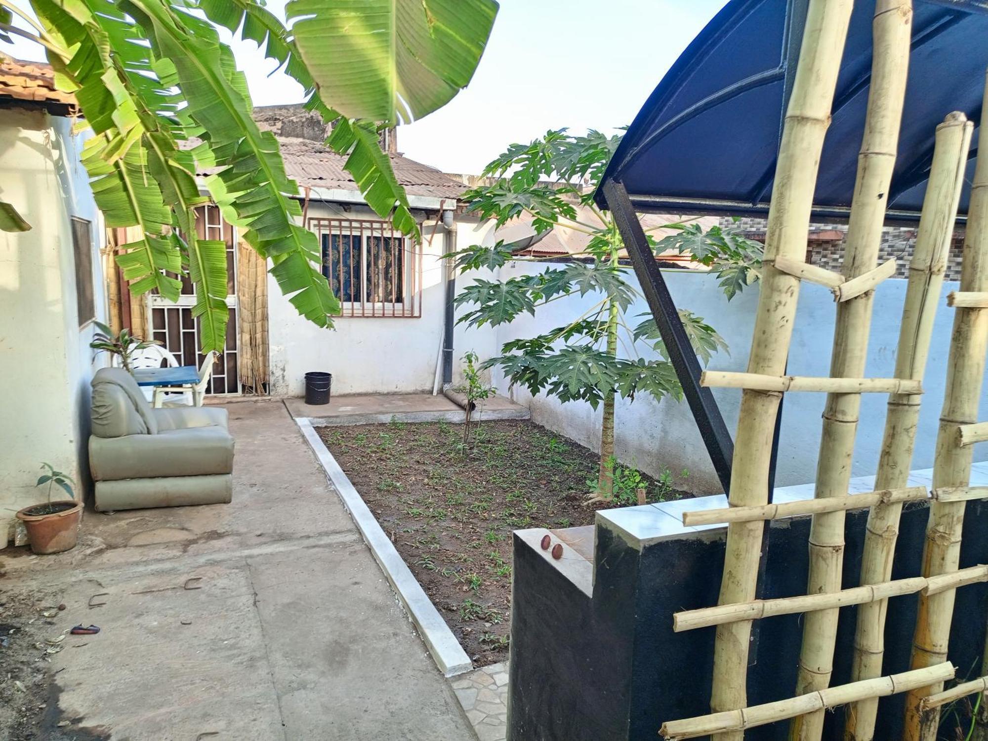 Casa Cacheu Homestay Guest House Бисау Екстериор снимка