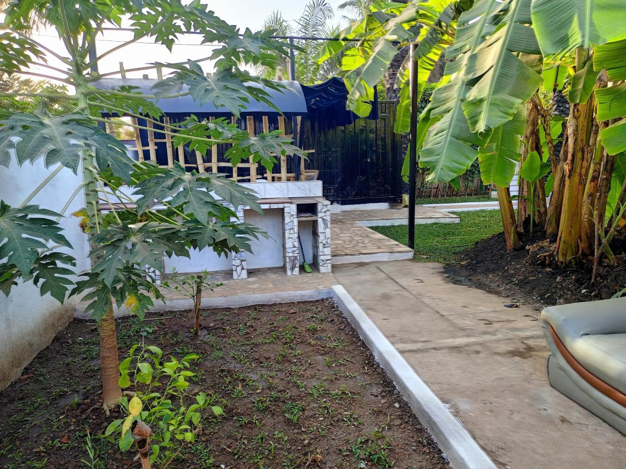 Casa Cacheu Homestay Guest House Бисау Екстериор снимка