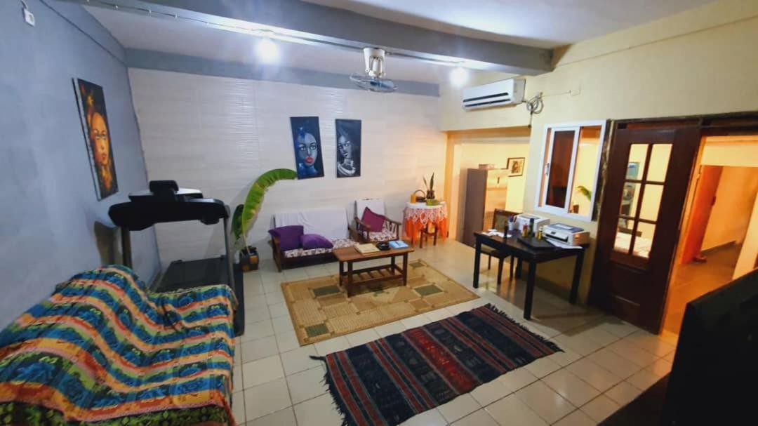 Casa Cacheu Homestay Guest House Бисау Екстериор снимка